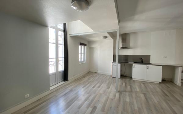 Appartement à louer    2 pièces • 68,56 m2 La Rochelle