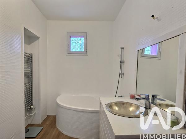 Maison à vendre 4 pièces 128 m² Salles