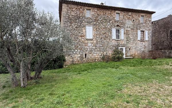 Maison à vendre    6 pièces •  Montréal