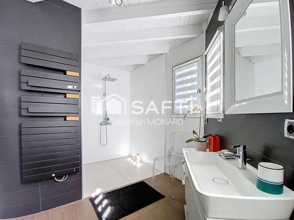 MAISON FAMILALE SUR EYSINES