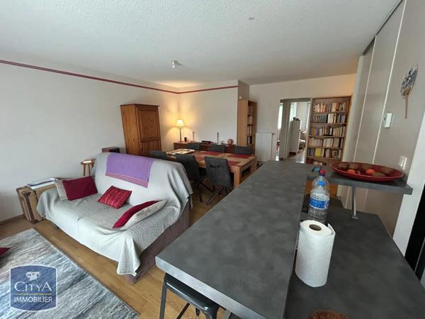 Appartement à louer 4 pièces 87.26m² Limoges (87000)
