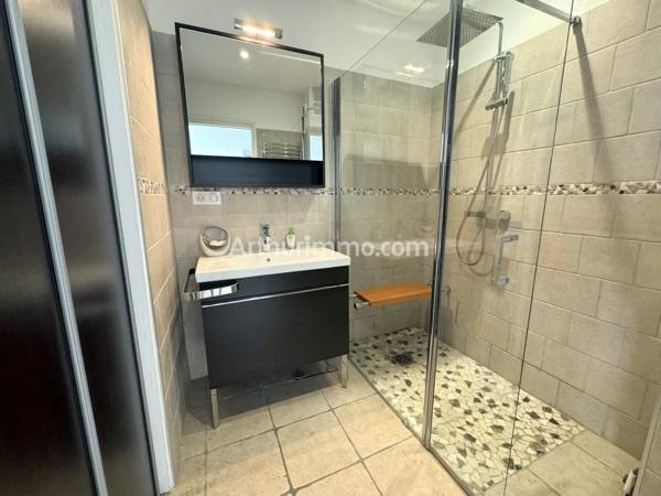 Vente                                                      Appartement
                        
                     2 pièces                      51 m2                     à Sainte-Maxime