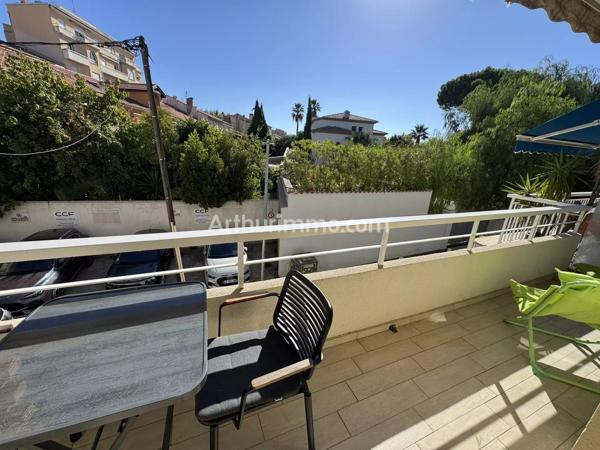 Vente                                                      Appartement
                        
                     2 pièces                      51 m2                     à Sainte-Maxime