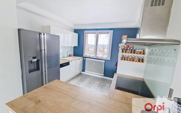 Appartement à louer    3 pièces • 70 m2 Montluçon