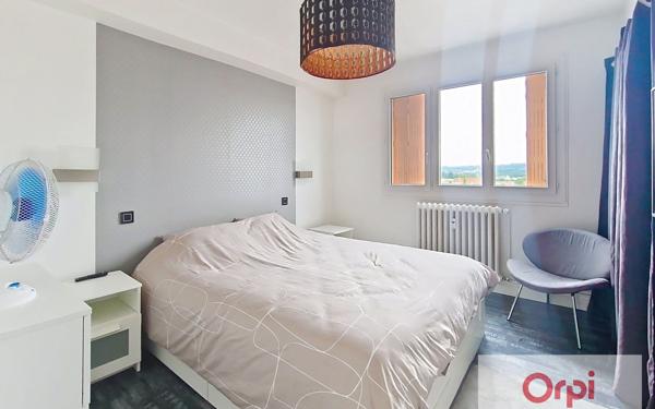 Appartement à louer    3 pièces • 70 m2 Montluçon