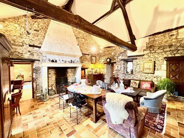 Maison de campagne 15 min d'Angers 6 pièce(s) 175 m2