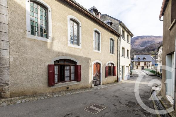 Maison à vendre  6 pièces - 182,04 m2 SARRANCOLIN - 65