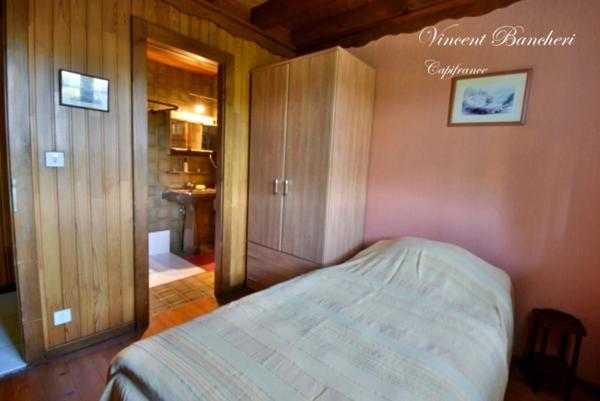Chalet T4 de plus de 90 m² avec terrain constructible à Viuz en Sallaz