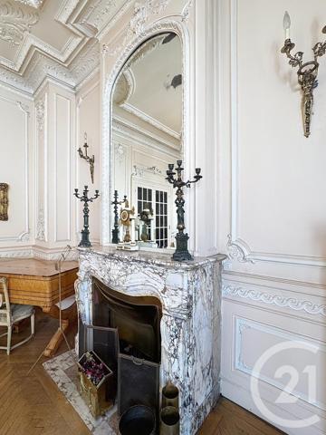 Appartement F6 à vendre  5 pièces - 188,42 m 2   LYON  - 69007