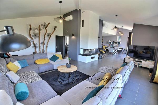 Demeure de prestige Saint Galmier 9 pièce(s) 255 m2