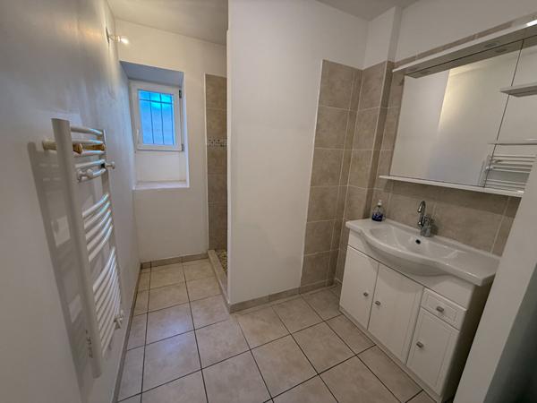 MAISON A CONQUES CLIMATISEE AVEC 3 CHAMBRES