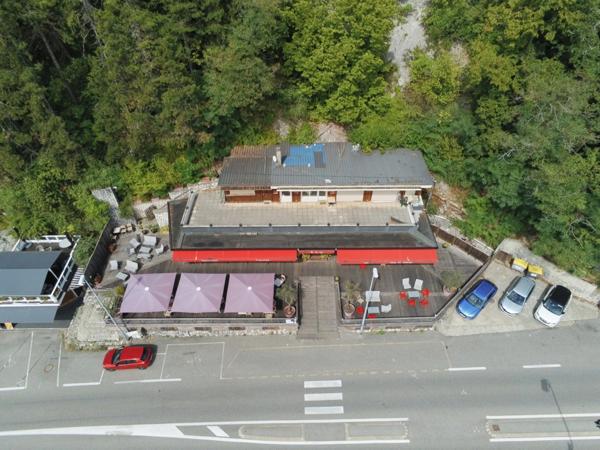 Locaux commerciaux, murs à vendre BOURDEAU (73), restaurant 160m2 à rénover avec logement 90m2