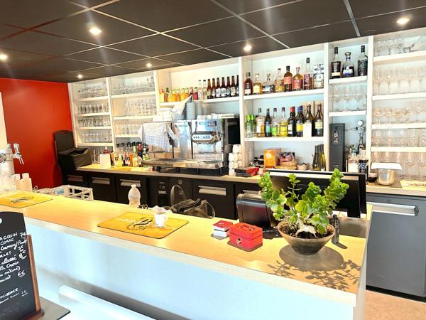 Locaux commerciaux, murs à vendre BOURDEAU (73), restaurant 160m2 à rénover avec logement 90m2