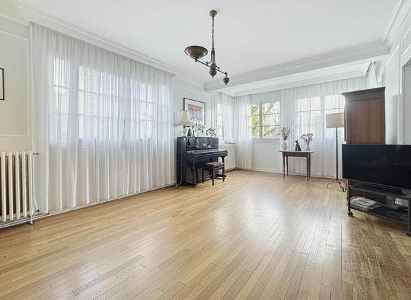 Maison Antony 7 pièce(s) 132.97 m2 sur un terrain de 526m²