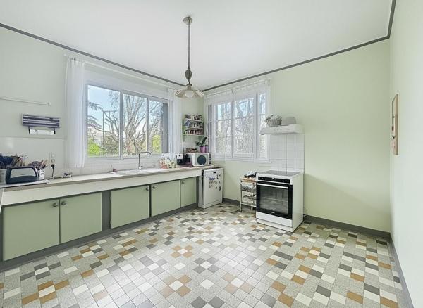 Maison Antony 7 pièce(s) 132.97 m2 sur un terrain de 526m²