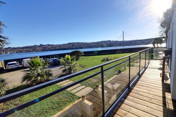 Le Relecq-Kerhuon (29480) Vue mer panoramique – Propriété contemporaine “les pieds dans l’eau” – Le Relecq-Kerhuon / La Corniche