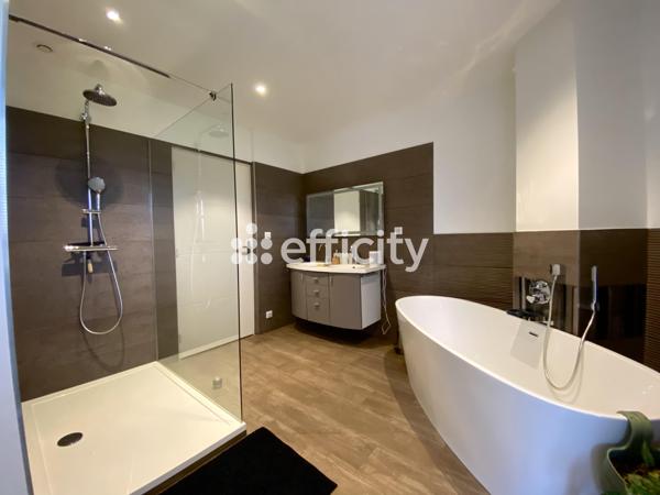 Maison 5 pièces - 270 m² Bien prestige