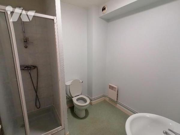 NOUVEAUTE ETUDE TRENTE CINQ NOTAIRES !! Au c?ur du centre-ville historique de Bruz, venez décou...