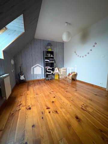 MAISON - BEAU TERRAIN -134m²