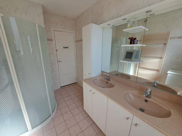 Concarneau maison 120 m² entre les plages et la ville en excellent état .