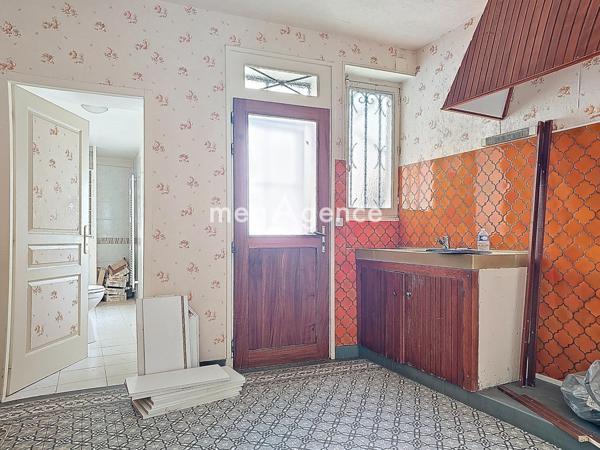 Immeuble à FLINS-SUR-SEINE, 78410 - 149m²