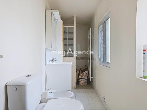 Immeuble à FLINS-SUR-SEINE, 78410 - 149m²