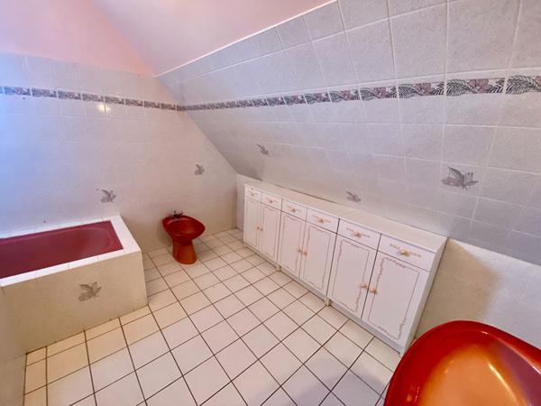 A VENDRE MAISON 5 CHAMBRES A 600 m DE LA GARE