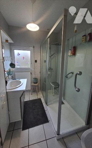 CARHAIX - MAISON 6 PIECES