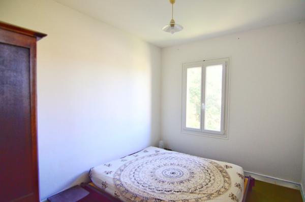 Grande maison 8 p. 218 m² + grange 140 m² sur 30 ares arborés