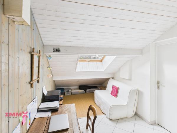 Superbe T3 duplex en dernier étage exposé dud & vue dégagée