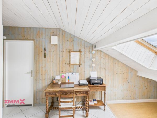 Superbe T3 duplex en dernier étage exposé dud & vue dégagée