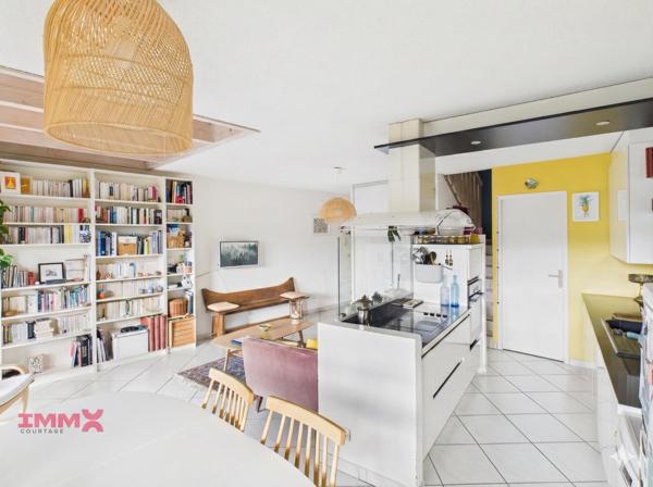 Superbe T3 duplex en dernier étage exposé dud & vue dégagée