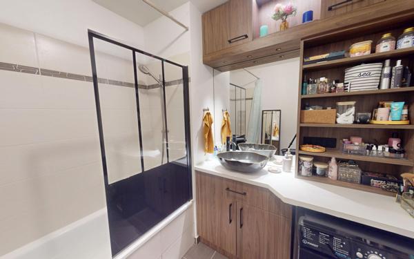 Appartement à vendre    3 pièces • 74,84 m2 Lyon 7