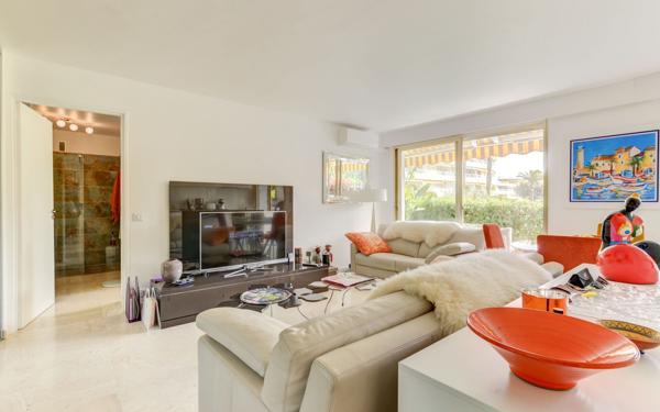 Appartement à vendre    2 pièces • 50 m2 Cannes