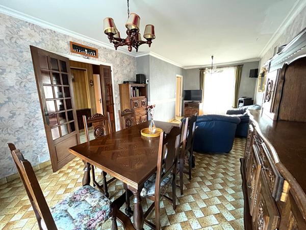 Pavillon familial semi enterré secteur Bourny, Laval