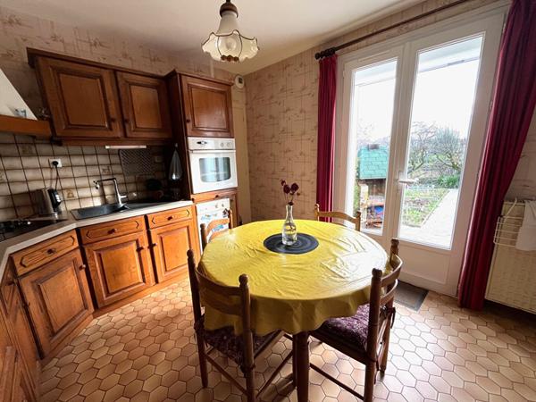 Pavillon familial semi enterré secteur Bourny, Laval