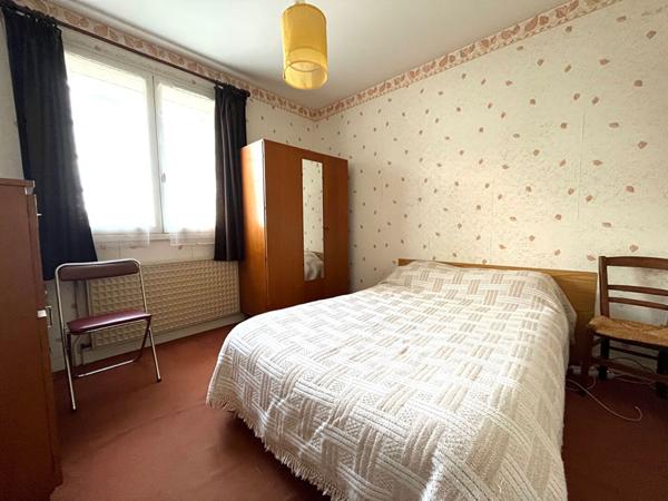 Pavillon familial semi enterré secteur Bourny, Laval