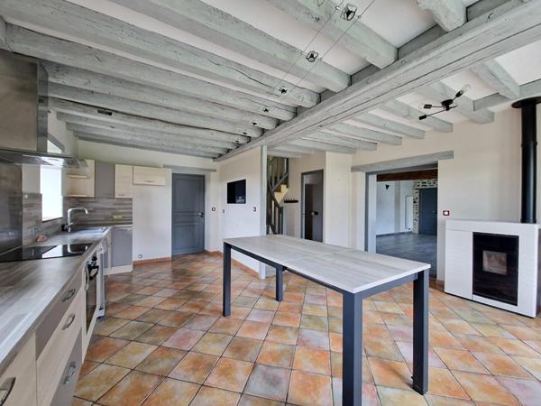 Maison Saint Germain Le Fouilloux 8 pièce(s) 250 m2