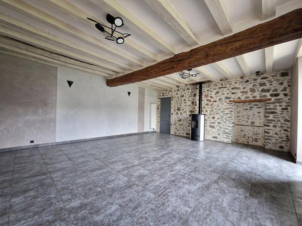Maison Saint Germain Le Fouilloux 8 pièce(s) 250 m2