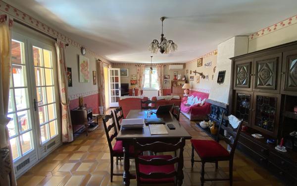 Maison à vendre    4 pièces •  Meynes