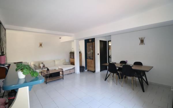 Appartement à vendre    3 pièces • 64,26 m2 L'Escarène