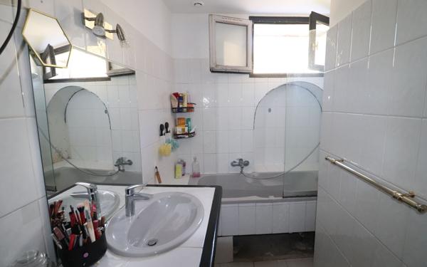 Appartement à vendre    3 pièces • 64,26 m2 L'Escarène