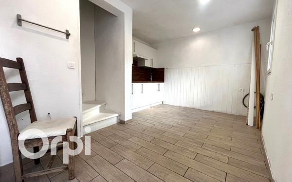 Maison à vendre    2 pièces •  Istres