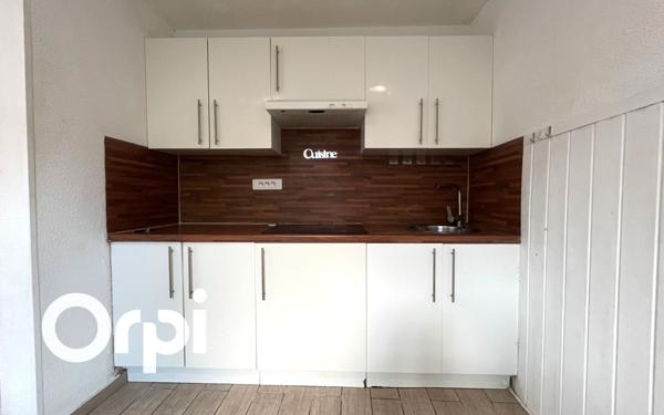 Maison à vendre    2 pièces •  Istres