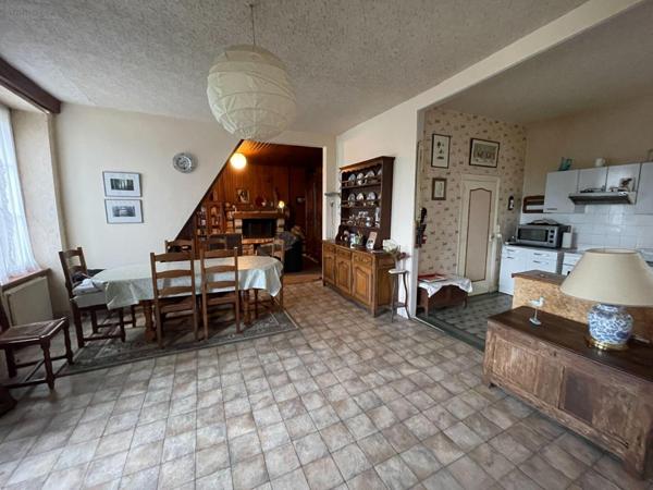 Propriete à vendre à Rives-d'Andaine dans l'Orne (61140), ref : 583