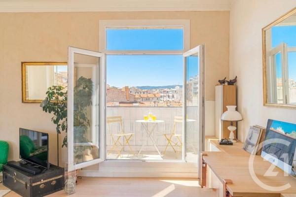 Appartement F3 à vendre  3 pièces - 95 m2 MARSEILLE - 13005