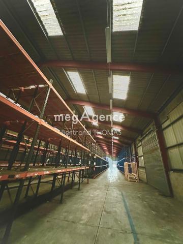 Local Commercial à BRUZ, 35170 - 1 pièce 1500m²
