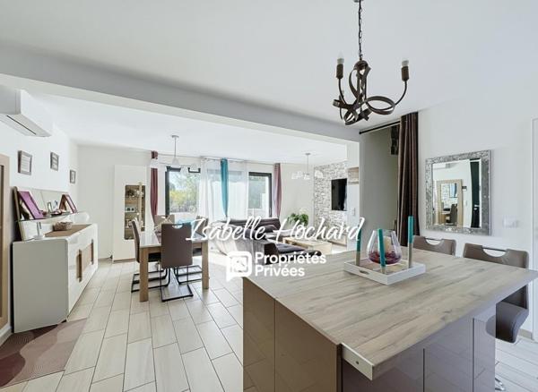 GARÉOULT MAISON RÉCENTE T4 DE 89 m²  3 CHAMBRES TERRAIN 315 m²
