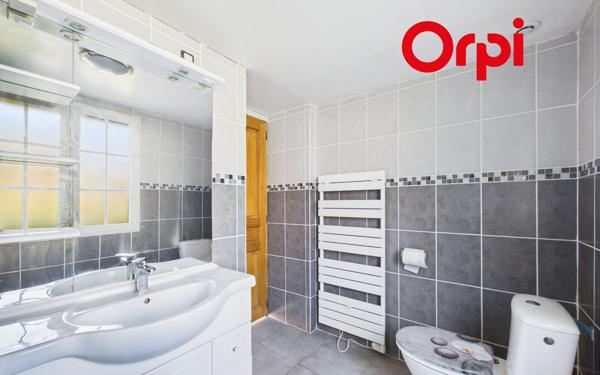 Maison à vendre    2 pièces •  Bernay