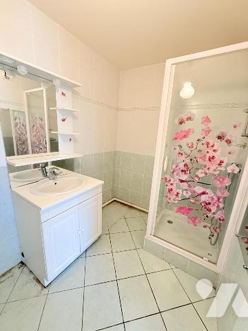 A VENDRE 56 VANNES LA MADELEINE, APPT T3, 83,50m² dernier étage Garage